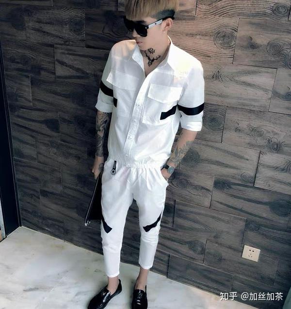 男生穿什么衣服会不显得死宅?