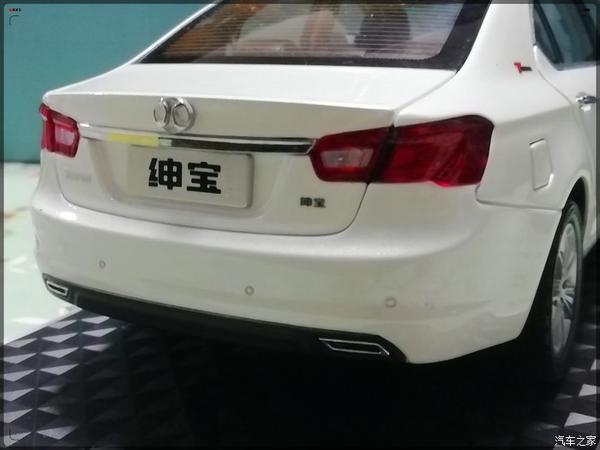 疯狂泰山摆拍车模型系列之北汽绅宝d280