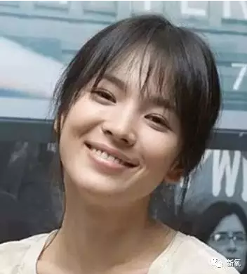 正常来说,卧蚕属于动态的,只要在笑,或者做表情的时候才会出现,没表情