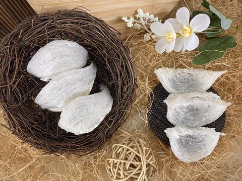 因为一盏燕窝通常都在4-8克之间,大一点的燕窝可以达到7-10克,小一点