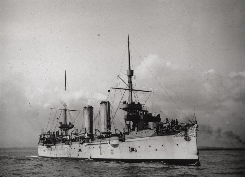 5 人 赞同了该文章 提起甲午黄海大战,知名度最高的军舰莫过于北洋水