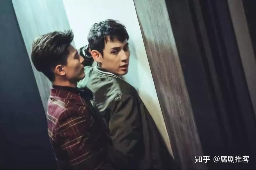 history2的《越界》演员彦泽和孟霖去有探《圈套》的班哦!