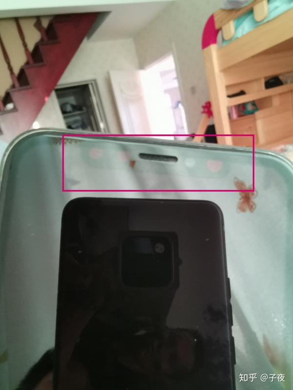 这是iphonex的开口情况,结构光发射器,结构光接收器,近距离传感器