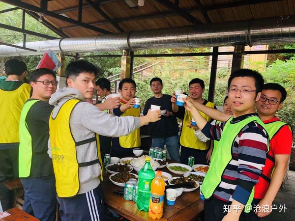合肥较火的-蓝山湾大锅灶农家柴火锅做饭是怎么预定的