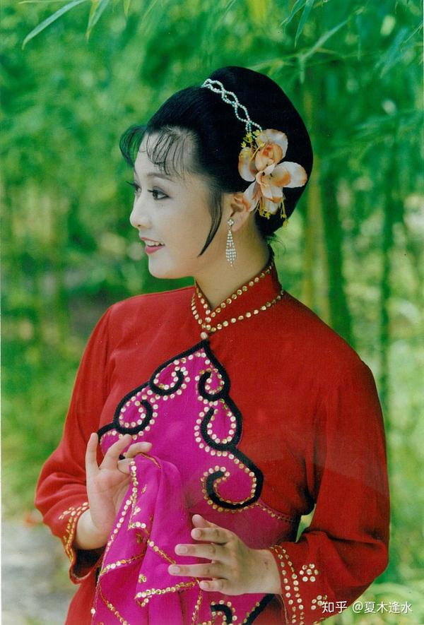 你觉得哪位黄梅戏女演员最美?美在哪里?