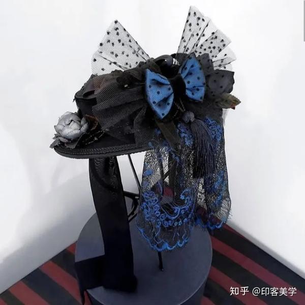 黑色系优雅:19世纪的欧洲丧服时尚