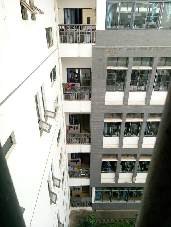 在泸州老窖天府中学(泸州二中)就读是一种什么样的体验?