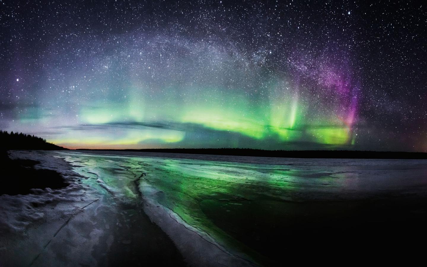 没好玩的跟我走 原创: 加拿大华人互助公众号 极光女神神秘北极圈