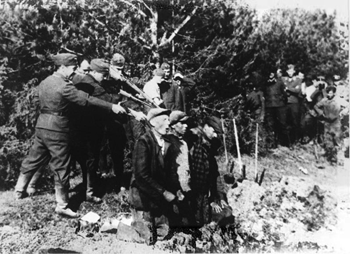 拿活人练枪法用医院搞屠杀德军在苏联罗斯托夫犯下的滔天罪行