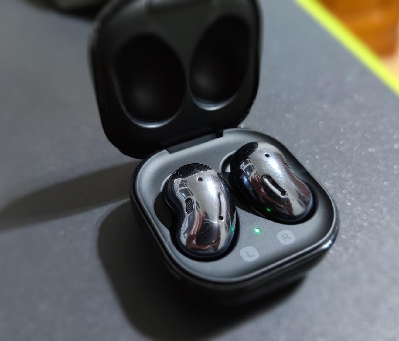 纠结好几天后终于还是入手三星galaxy buds live,聊聊