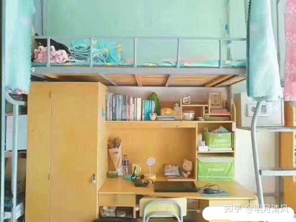 湖南都市职业学院的宿舍条件如何?校区内有哪些生活设施?