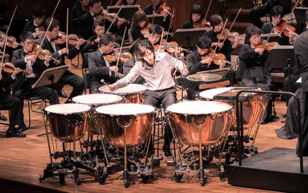 中的「鼓」 ,也有很多种,比如:属于有调打击乐器的定音鼓(timpani)