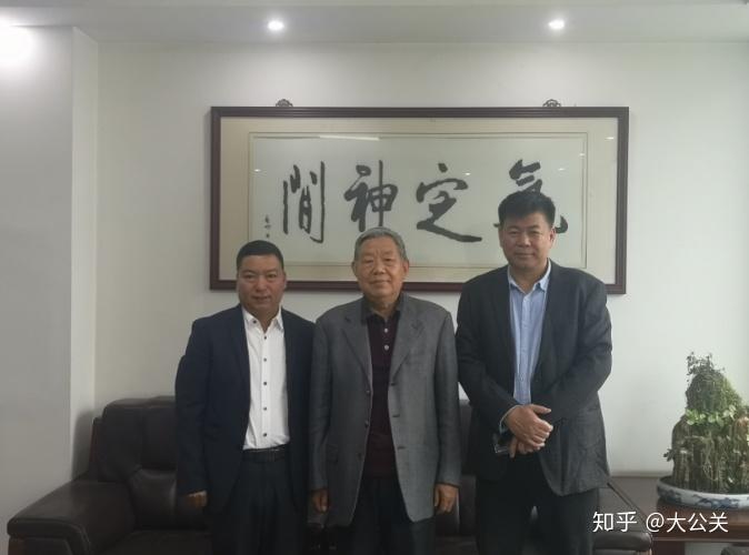 何东成到豫宛商会企业考察调研
