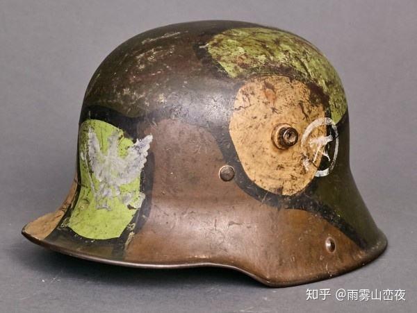 第一次世界大战钢盔装具的进化