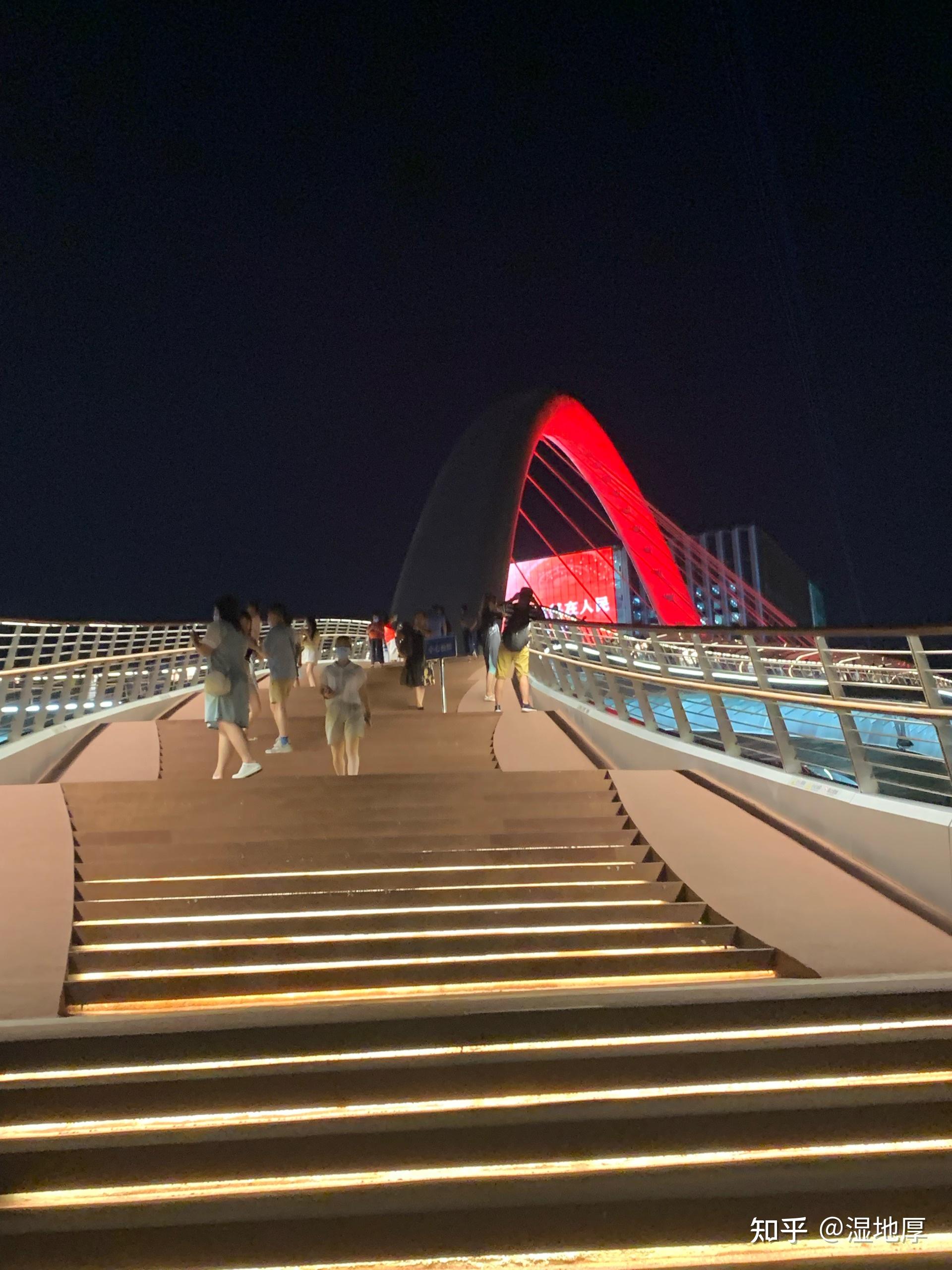 海心桥夜景 - 知乎