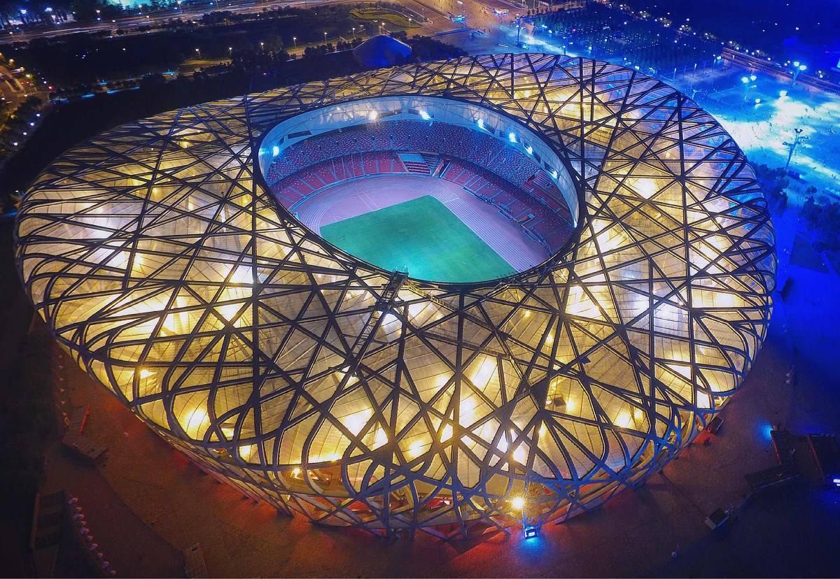 这座2008年北京奥运会的标志性建筑,再次赢得世界瞩目