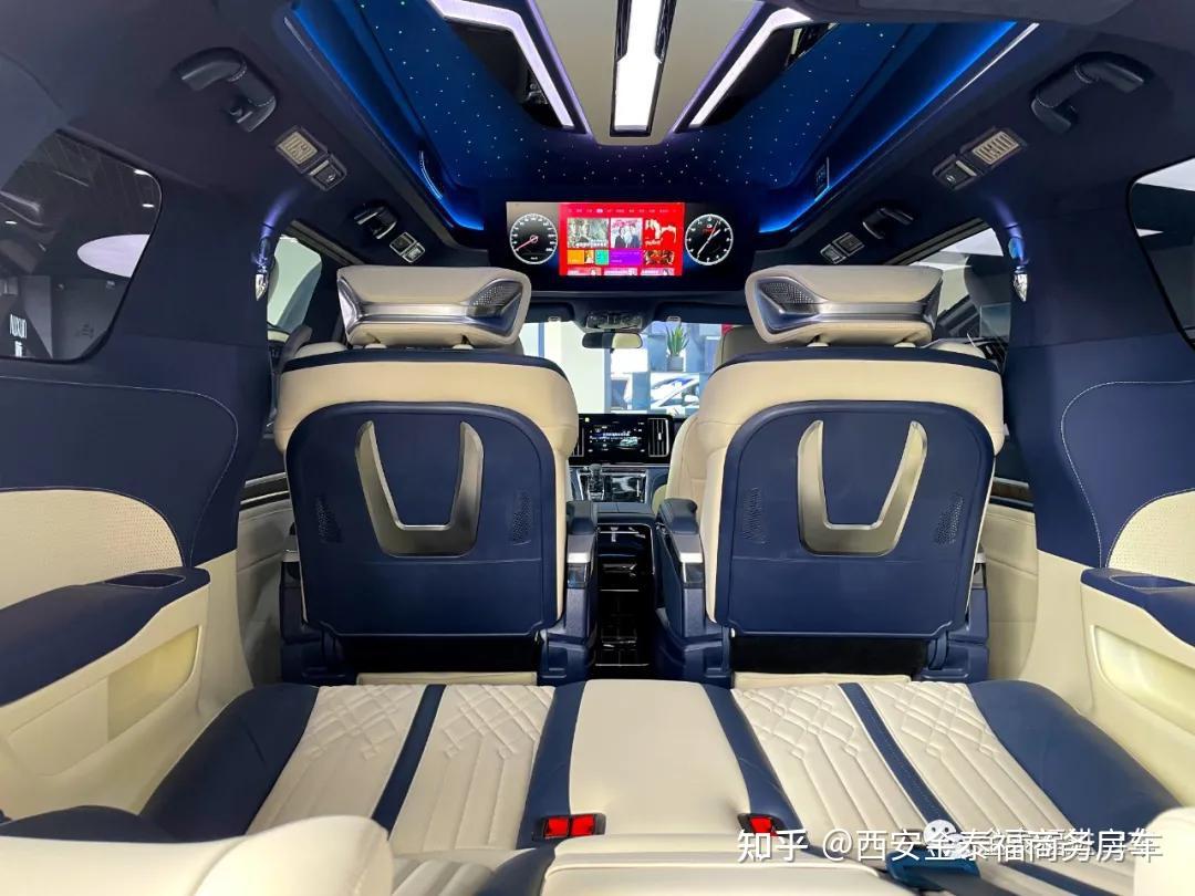 呈鉴美学精髓 缔造尊贵私享 西安金泰福全新传祺m8极光之夜版现车