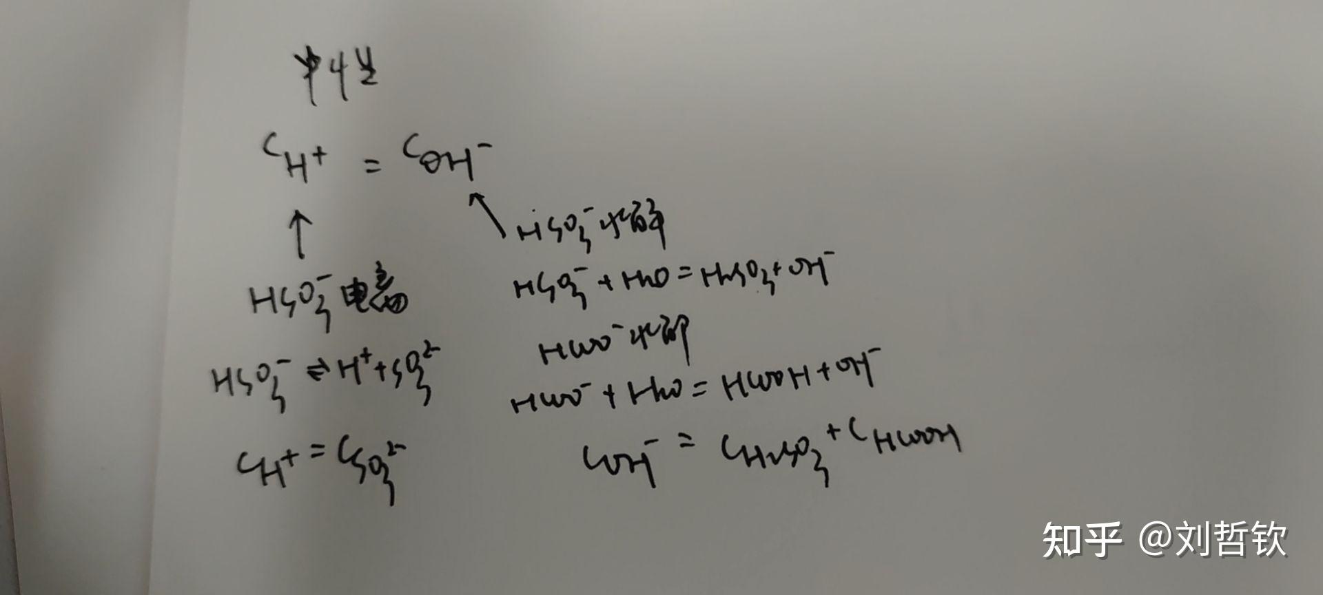 这个解析我没有看懂帮我解释一下吧