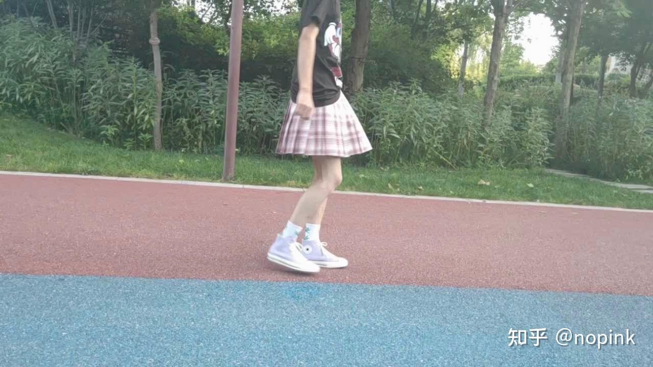 男生穿裙子出门是什么感觉