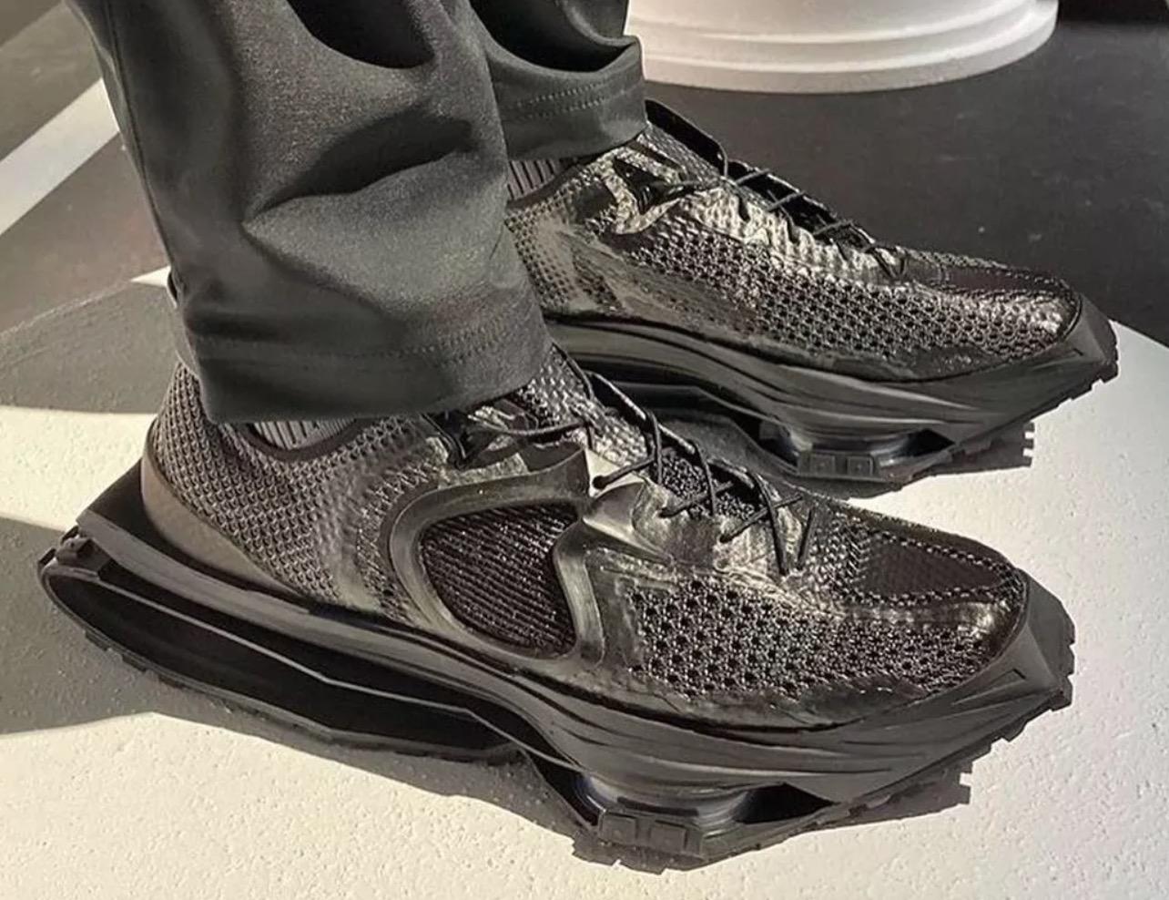 热鞋 微信公众号/抖音号/微博:热鞋 耐克(nike) 运动鞋 赞同 添加评论