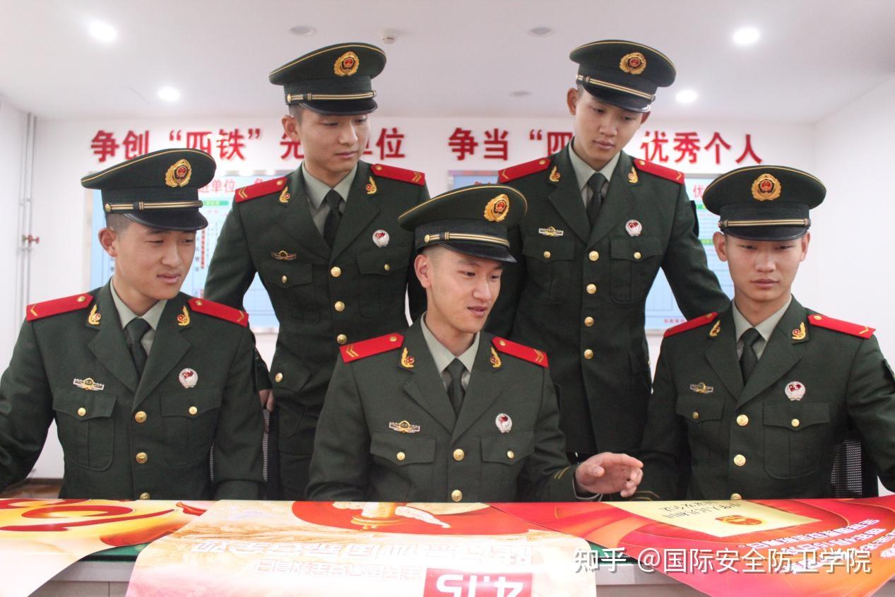 国际安防学院院长韾阳与北京武警总队官兵开展全民国家安全日活动