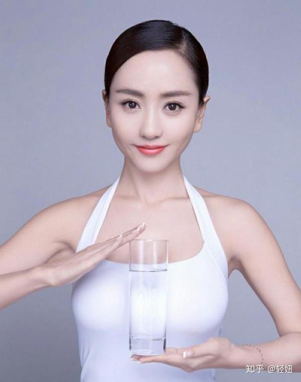 杨蓉36d蚂蚁腰身材火辣却不到100斤坦言靠3点养成