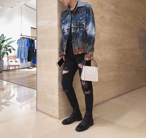 amiri18ss椰树海岛牛仔外套 黑色卫衣 破洞做旧紧身裤 牛皮靴子