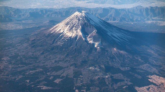 2021年日本富士山剧烈喷发!在超8.0级地震之后