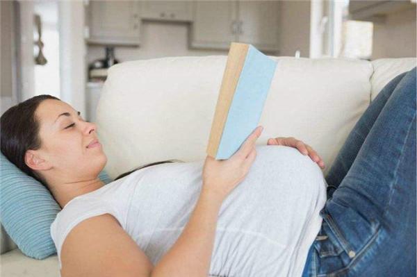 女性生育有好处,但备孕时需要注意这些行为不可行