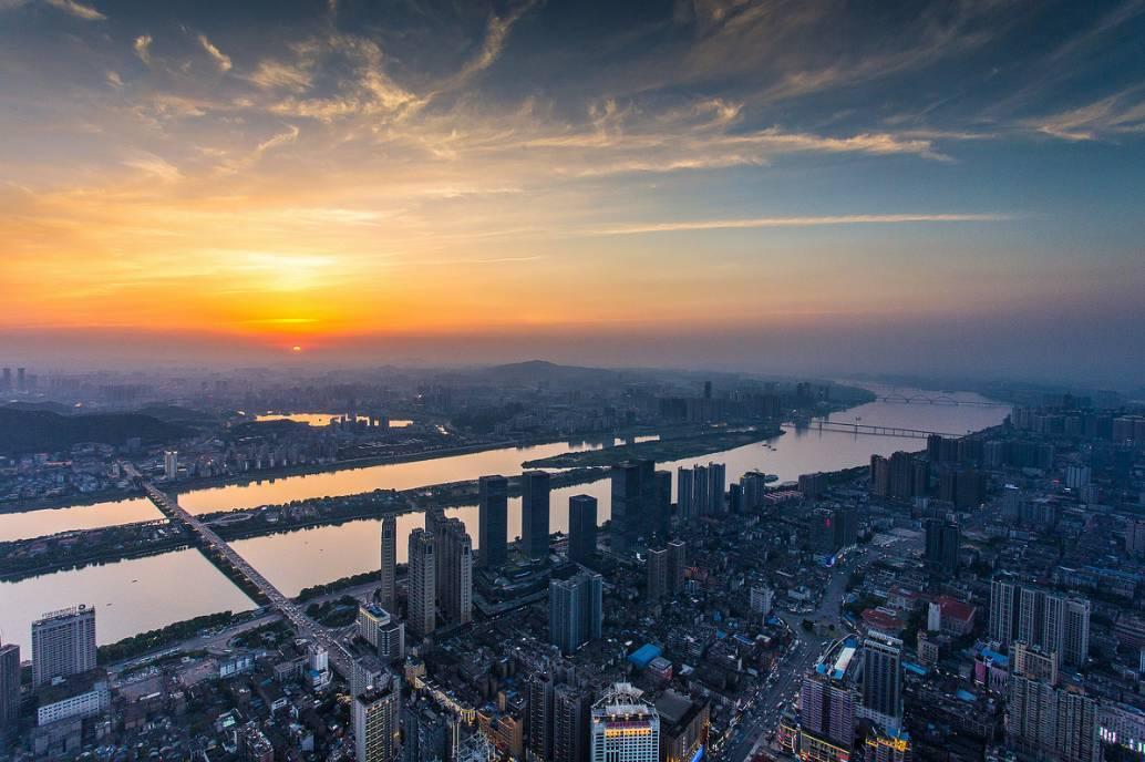长沙市区—阳光100—靳江—东山湾(推荐地点)—官埠口—九江—龟头市