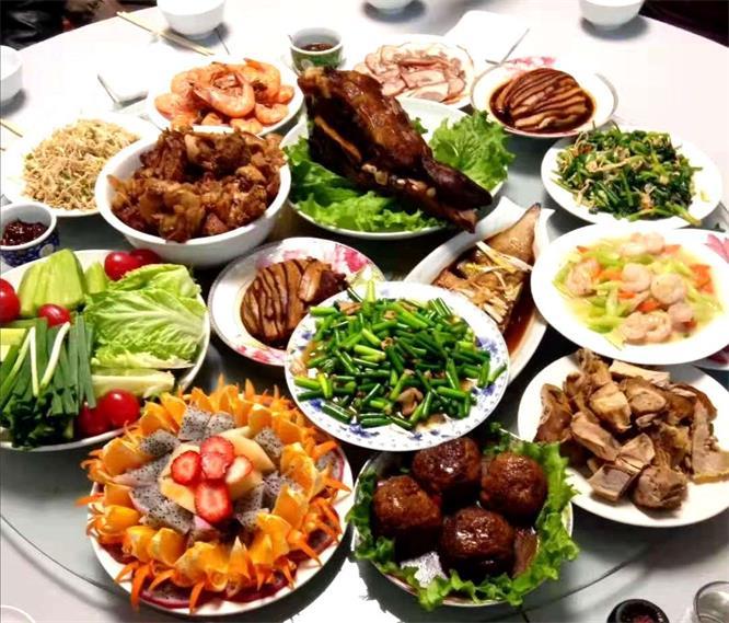 蓟县盘山盘潮农家院吃惯了千篇一律的大鱼大肉这里可以吃到纯绿色食物