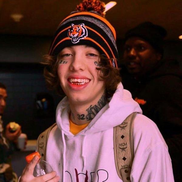 如果评价新晋说唱歌手lil xan?