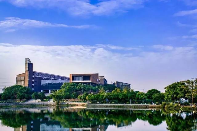 广东轻工职业技术学院:广东省专科院校的排头兵