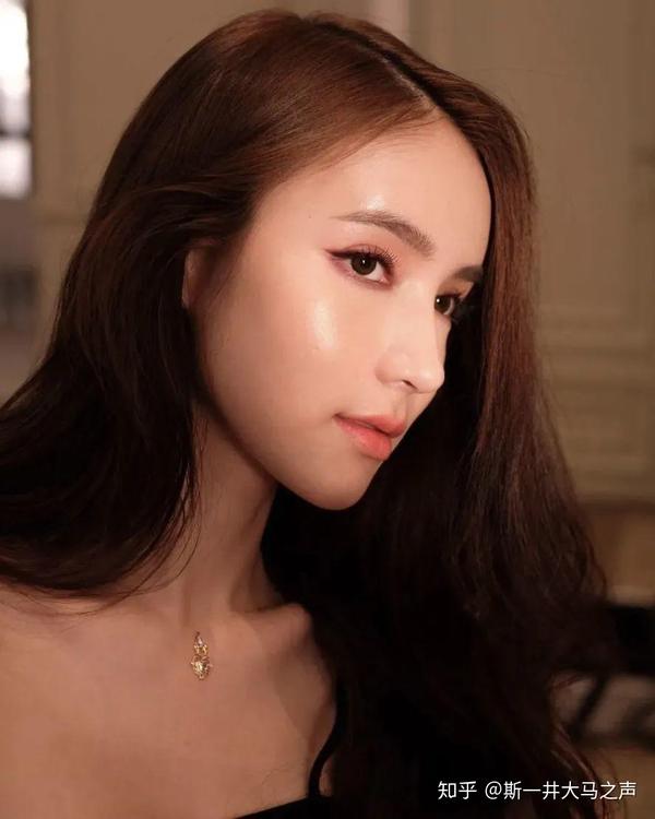 美女都是变性人?
