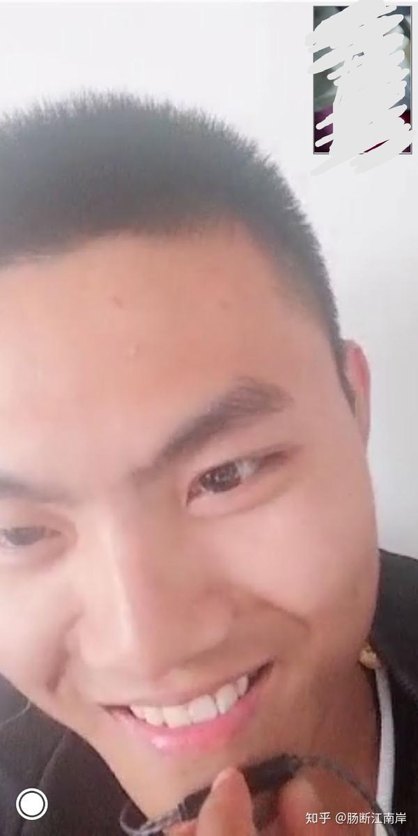 这是视频时候的截屏,唉,异地恋,好久没见了,基本上天天视频聊天