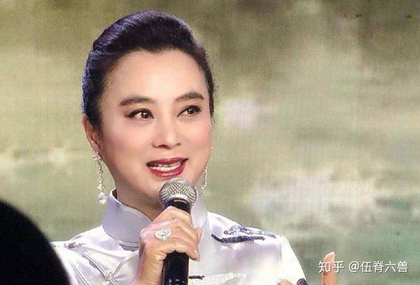 回忆杀玉兔精与苏妲己同框56岁李玲玉皮肤白皙气质佳