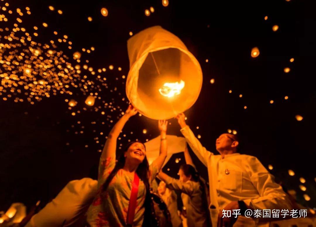 泰国节日介绍篇之水灯节