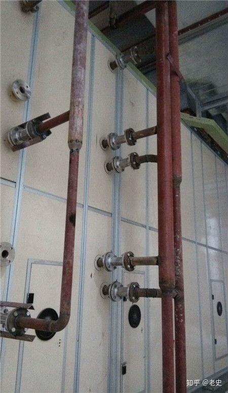 4-10组合式空调机组空调水管道安装