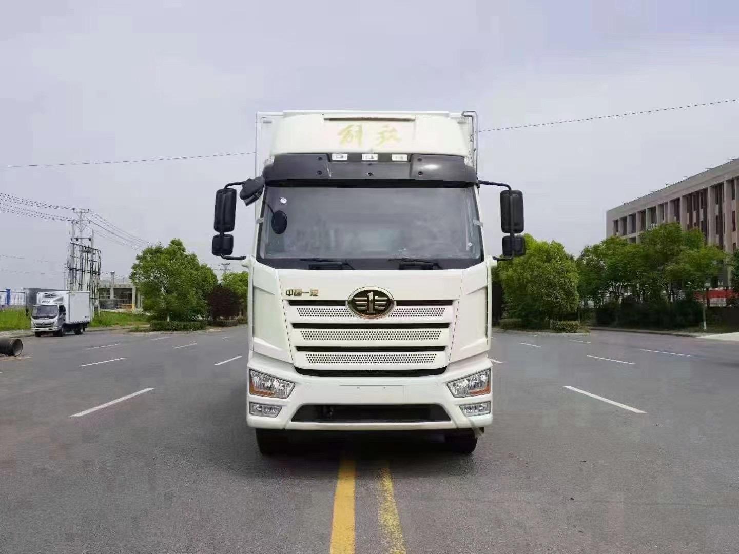j6l精英版图片,解放j6l精英版图片 解放j6l精英版高顶双卧冷藏车(国六) ca5180xlcp62k1l4e6 整车尺寸