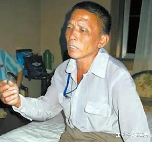大树晴天下雨男子自称被外星人背着飞行经典传奇离奇事件