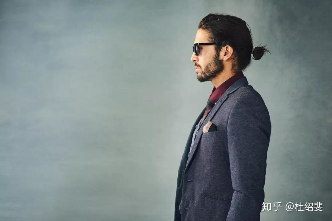 自来卷像烫头失败一样丑?这3种头型让你为自发型小适合中分吗图片