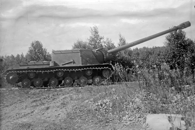二战su-152自行火炮,没想到它居然还是一个庞大的装甲家族
