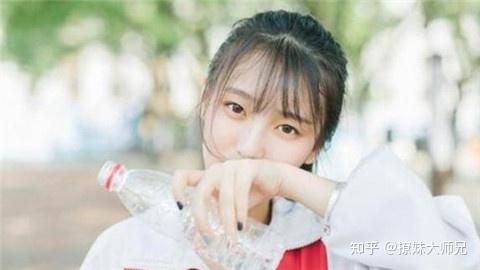 女生说你猜巧妙回答,要会这20句高情商回复