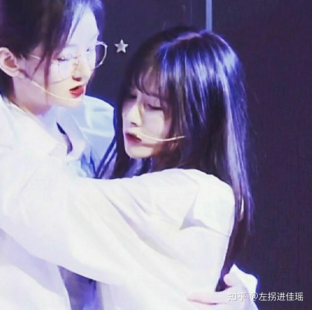 有没有比较甜的les情头就是百合头像