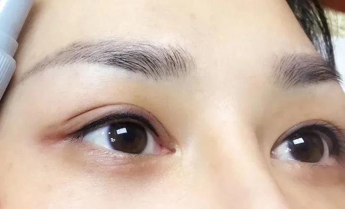 美瞳线操作时过湿的棉片擦拭会造成晕色吗?(附解决技巧)