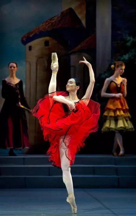olesya novikova