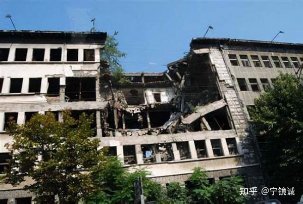 1999年美国为何轰炸我国驻南斯拉夫大使馆