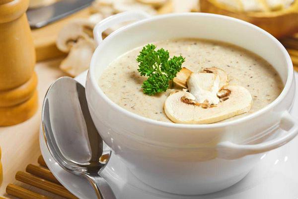 1007:西餐必点之奶油蘑菇汤的超简单制作方法