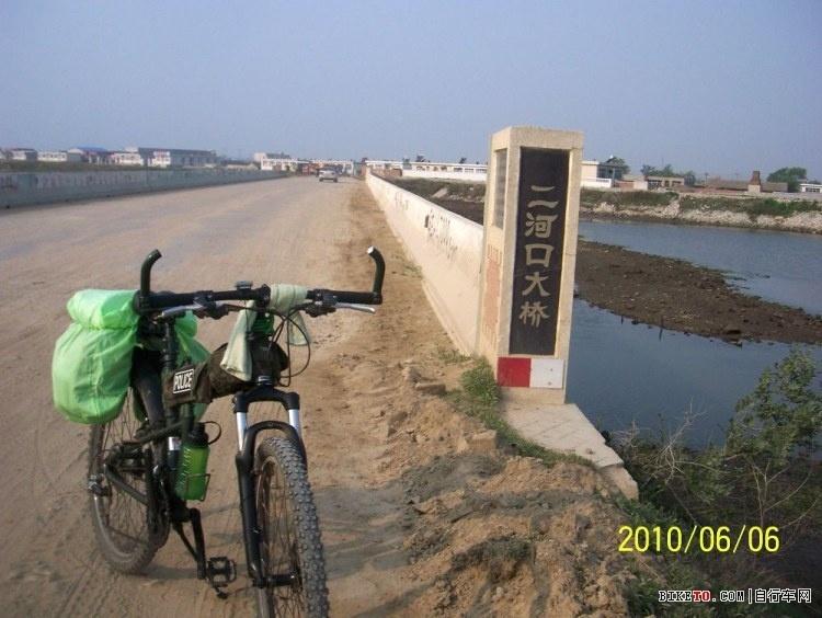 二河口就座落在辽东湾里绥中六股河(绥中县与兴城市的界河)与渤海的