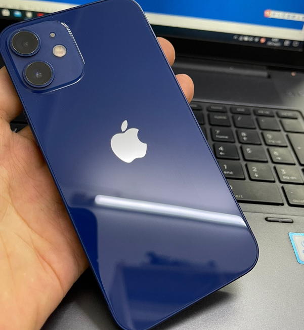 网友3500买iphone12mini定制机值不值